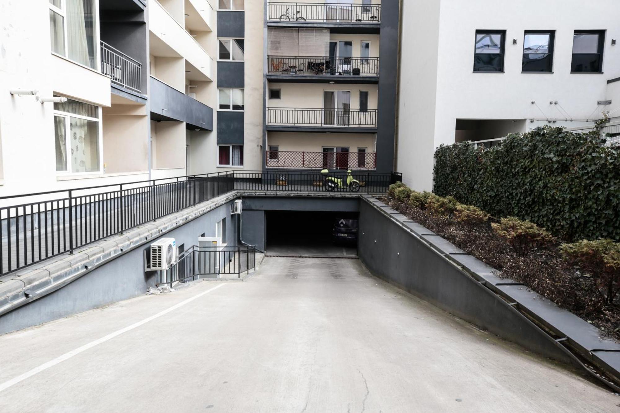 Stylish Condo - Parking And Balcony Kluż-Napoka Zewnętrze zdjęcie
