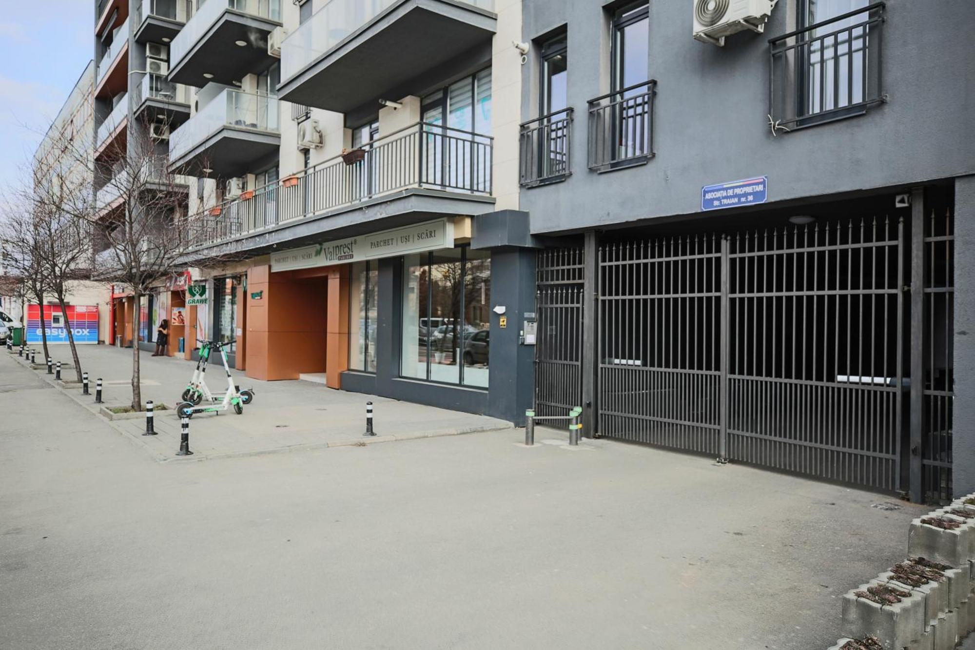 Stylish Condo - Parking And Balcony Kluż-Napoka Zewnętrze zdjęcie